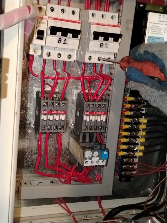 Tableros y plantas de emergencia